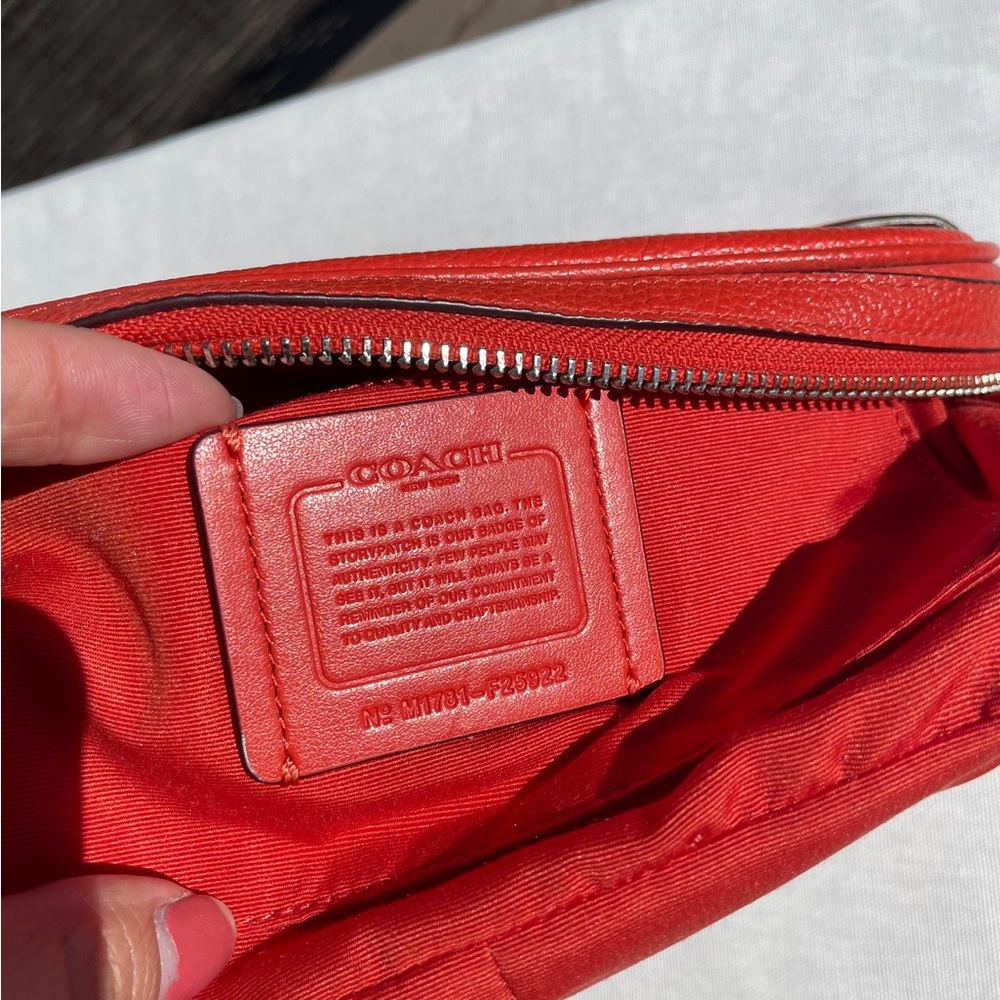 COACH Crossbody Bag Burnt Orange w/ Partial Adjustable Gold Chain Strap - Picture 5 of 7